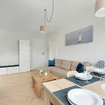 Seaside Family 8 Guests Walk To By Renters
