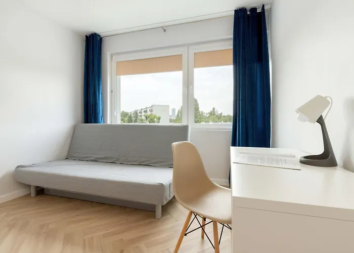 Seaside Family Apartment 8 Guests Walk To Beach By Noclegi Renters Lägenhet