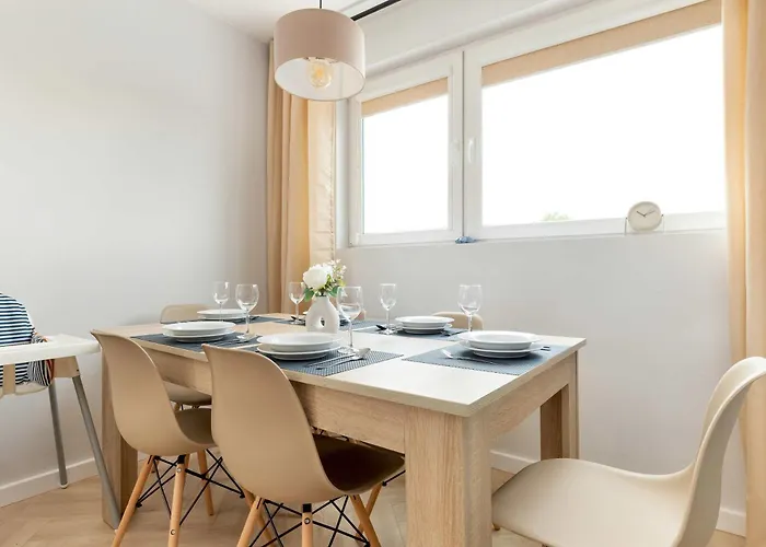 Seaside Family 8 Guests Walk To By Renters Apartment *