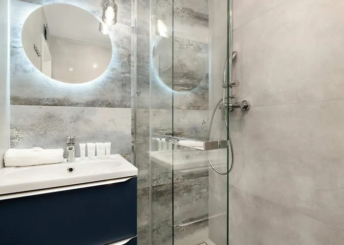 Apartment Seaside Family 8 Guests Walk To By Renters *